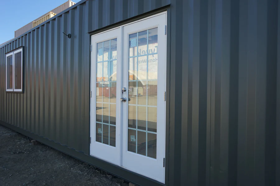 French_Doors_Right_900x